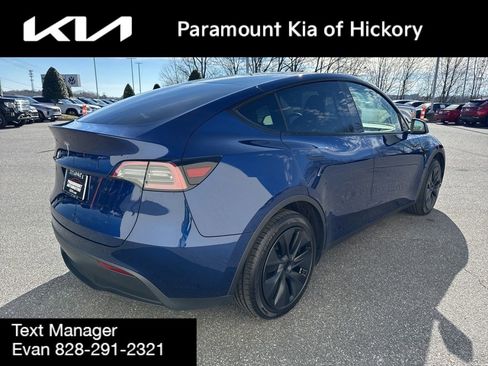 Used 2024 Tesla Model Y Long Range image 7