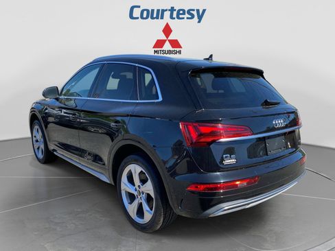 Used 2021 Audi Q5 2.0T Premium Plus w/ Premium Plus Package AWD/4WD image 3