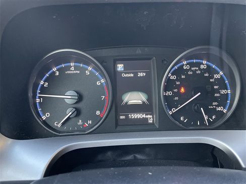 Used 2017 Toyota RAV4 LE image 17