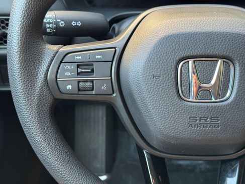 Used 2026 Honda HR-V LX image 18