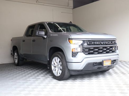 Used 2025 Chevrolet Silverado 1500 Custom RWD image 6