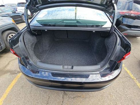 Used 2025 Volkswagen Jetta S image 8