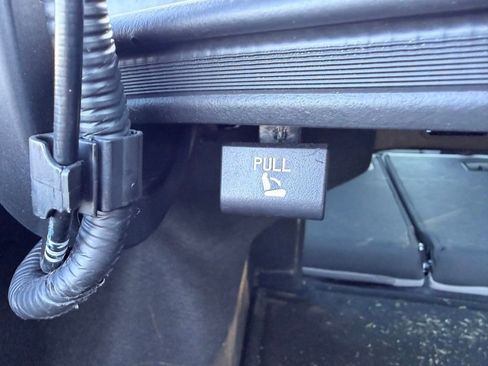 Used 2020 Hyundai Elantra Value Edition w/ Winter Weather Package FWD image 36