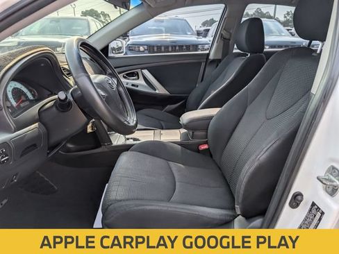 Used 2011 Toyota Camry SE FWD image 15