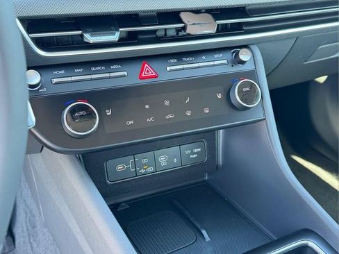 New 2026 Hyundai Sonata SEL FWD image 24