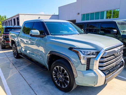 Used 2024 Toyota Tundra Limited AWD/4WD image 2