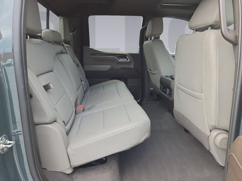 Certified 2025 Chevrolet Silverado 1500 LT Trail Boss w/ LT Trail Boss Premium Package AWD/4WD image 18