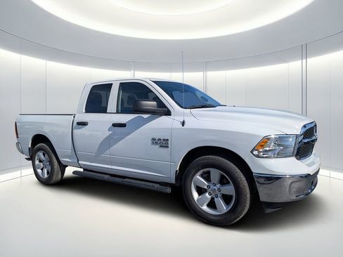 Used 2024 RAM 1500 Classic SLT image 2