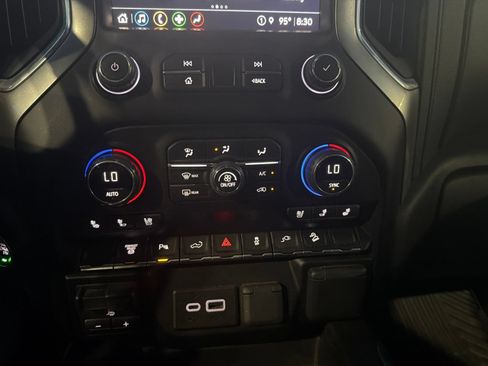 Used 2022 Chevrolet Silverado 2500 LTZ w/ LTZ Texas Edition AWD/4WD image 14