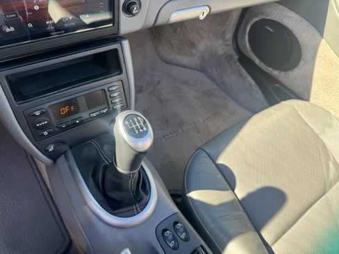 Used 2003 Porsche 911 Carrera image 12