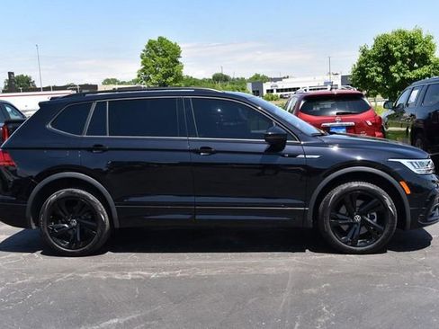 Used 2024 Volkswagen Tiguan SE R-Line AWD/4WD image 5