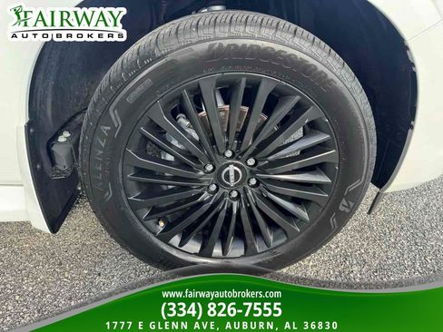Used 2025 Nissan Armada Platinum Reserve AWD/4WD image 37