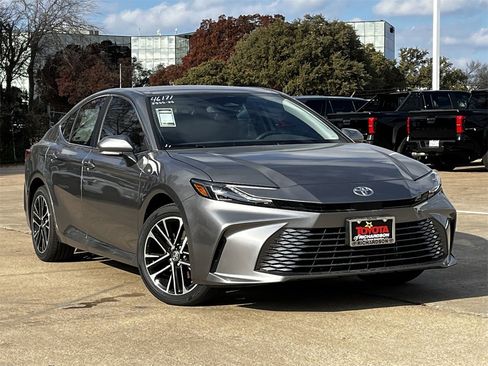 New 2026 Toyota Camry XLE image 2