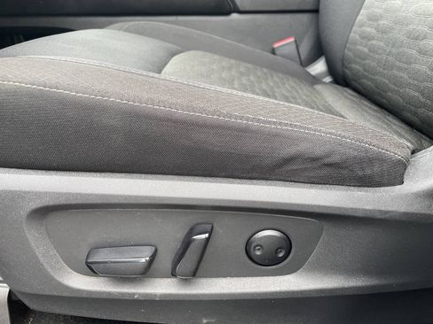 Used 2022 Nissan Pathfinder SV w/ SV Premium Package FWD image 19