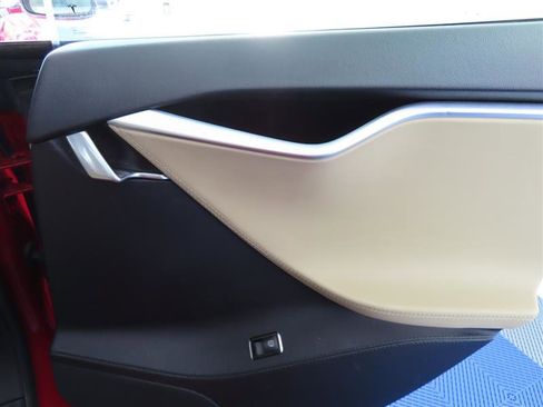 Used 2013 Tesla Model S Performance image 30
