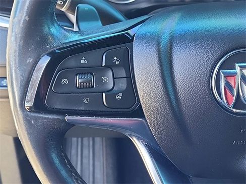 Used 2022 Buick Enclave Avenir w/ Avenir Technology Package image 11