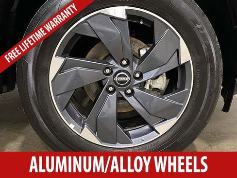 Used 2025 Nissan Rogue SV FWD image 7