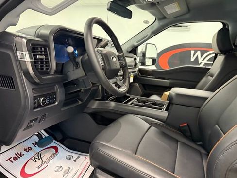 New 2026 Ford F250 Lariat w/ Chrome Package image 12