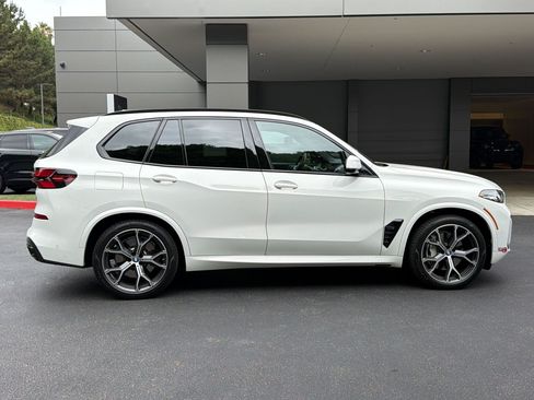 Used 2024 BMW X5 xDrive50e w/ M Sport Package AWD/4WD image 8