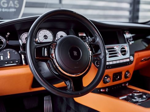 Used 2019 Rolls-Royce Wraith Base image 38