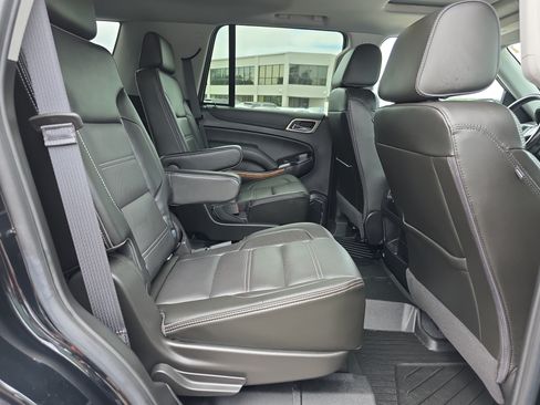 Used 2020 GMC Yukon Denali w/ Denali Premium Package AWD/4WD image 15