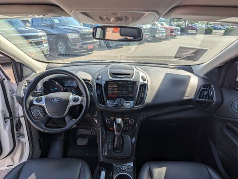 Used 2015 Ford Escape Titanium w/ Equipment Group 301A AWD/4WD image 24