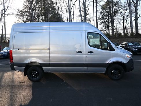 Used 2026 Mercedes-Benz Sprinter 3500 image 25