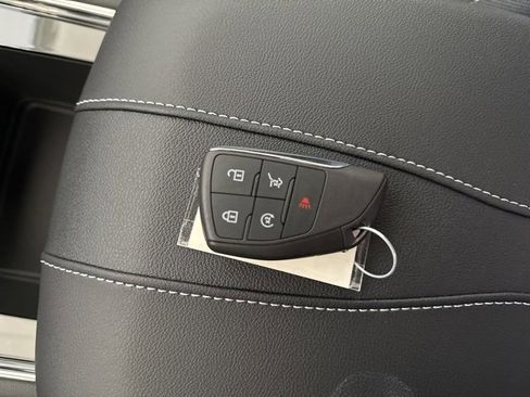 New 2026 Chevrolet Traverse LT w/ Midnight/Sport Edition image 22