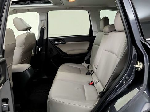 Used 2018 Subaru Forester 2.5i Limited AWD/4WD image 18