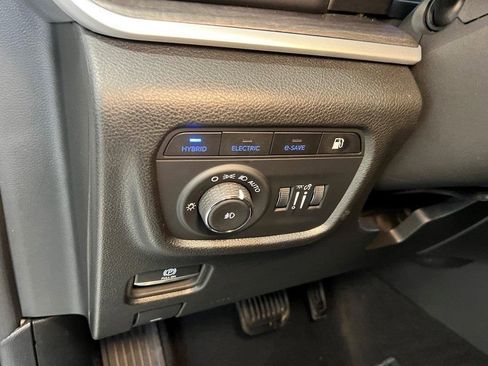 Used 2024 Jeep Grand Cherokee Limited 4xe image 33