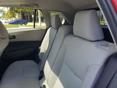 Used 2022 Toyota Corolla Cross LE w/ Moonroof Package image 13