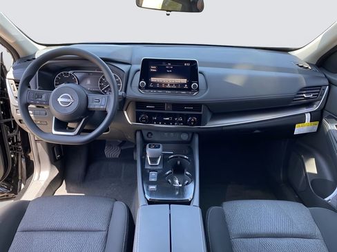 Used 2024 Nissan Rogue SV image 17