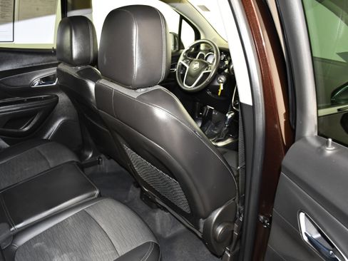 Used 2016 Buick Encore Convenience AWD/4WD image 43