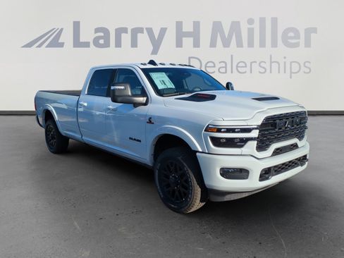 New 2025 RAM 3500 Limited image 7