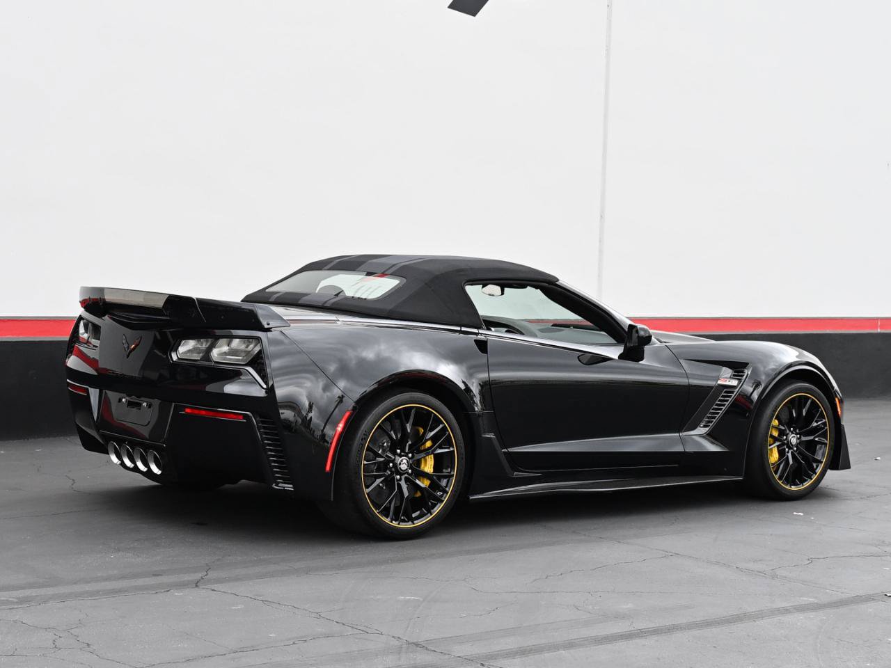 Used 2016 Chevrolet Corvette Z06 w/ C7.r Special Edition RWD image 15