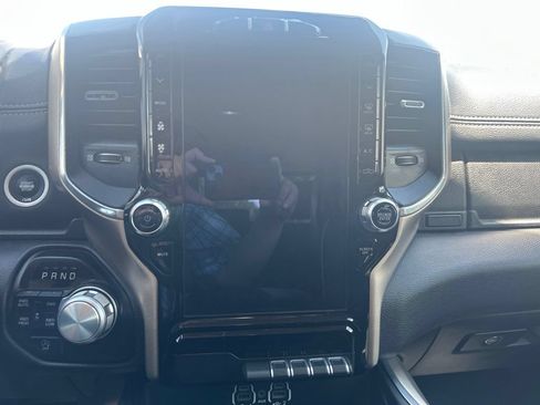 Used 2020 RAM 1500 Laramie AWD/4WD image 14