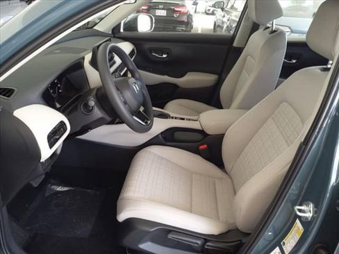 New 2025 Honda HR-V LX image 9