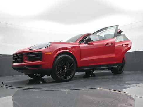 New 2026 Porsche Cayenne Coupe AWD/4WD image 31