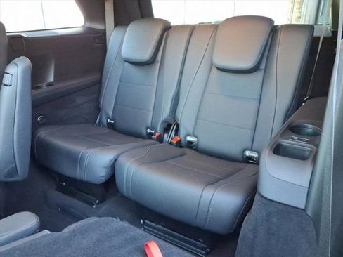 Certified 2023 Mercedes-Benz GLS 450 4MATIC image 18