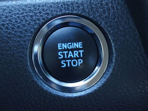 Used 2023 Toyota Camry XSE image 10