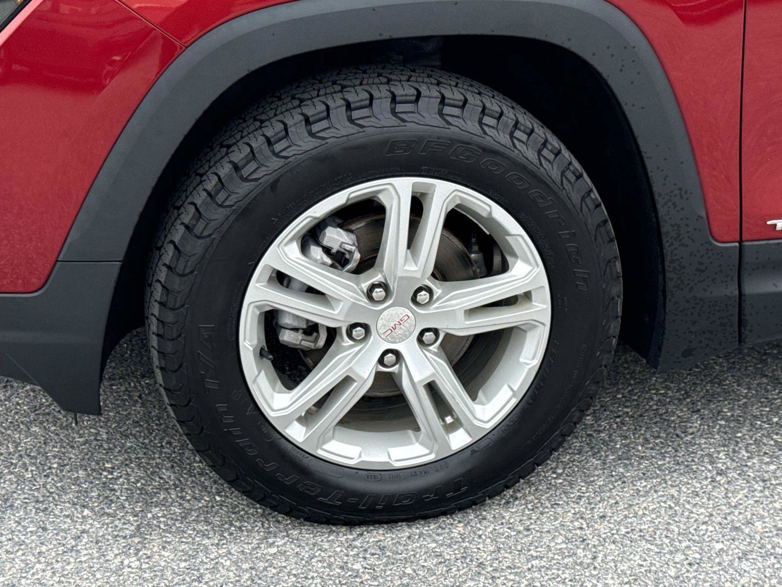 Used 2022 GMC Terrain SLE w/ Driver Convenience Package AWD/4WD image 30
