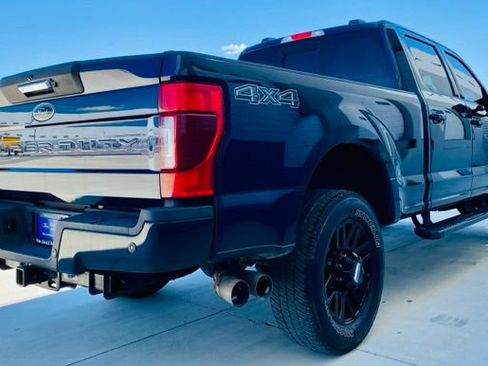 Certified 2022 Ford F250 Lariat AWD/4WD image 4