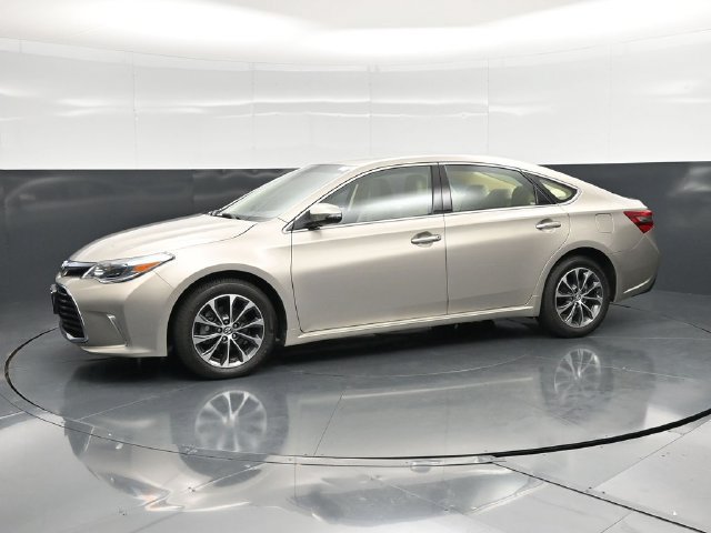 Used 2016 Toyota Avalon XLE FWD image 8