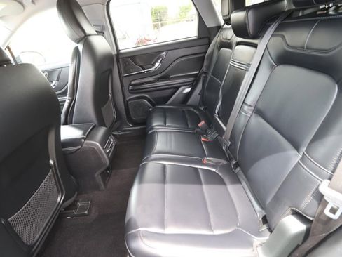 Used 2022 Lincoln Corsair FWD image 4