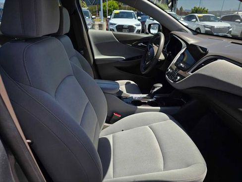 Used 2024 Chevrolet Malibu LT FWD image 11