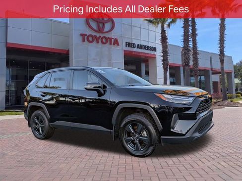 Certified 2025 Toyota RAV4 XLE AWD/4WD image 1