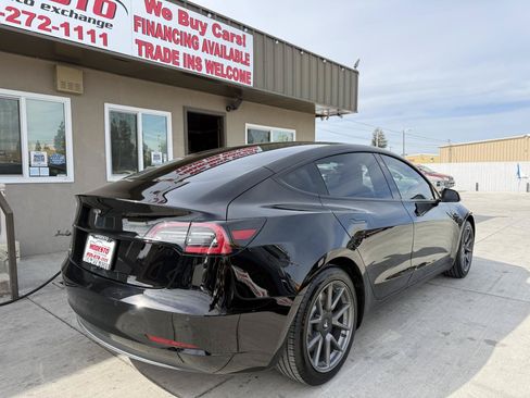 Used 2021 Tesla Model 3 Standard Range Plus RWD image 3