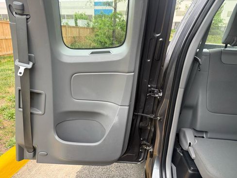 Used 2014 Toyota Tacoma 4x4 Access Cab image 25