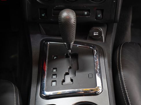 Used 2009 Dodge Challenger SRT8 w/ SRT Option Group II RWD image 15