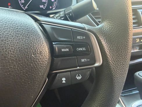 Used 2018 Honda Accord LX image 14